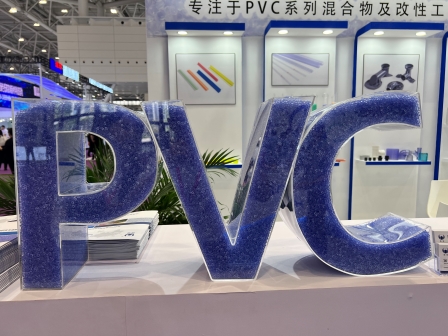 pvc屬于橡膠還是塑料?PVC材料和橡膠的區(qū)別是哪些？嘉弘塑料告訴你